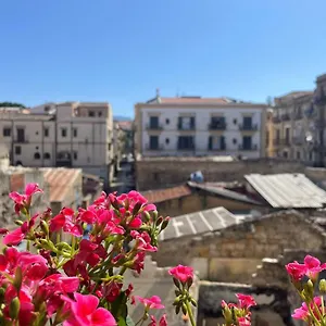 https://shallah-apartment-nel-cuore-del-centro-storico.sicilyhotelsitaly.net