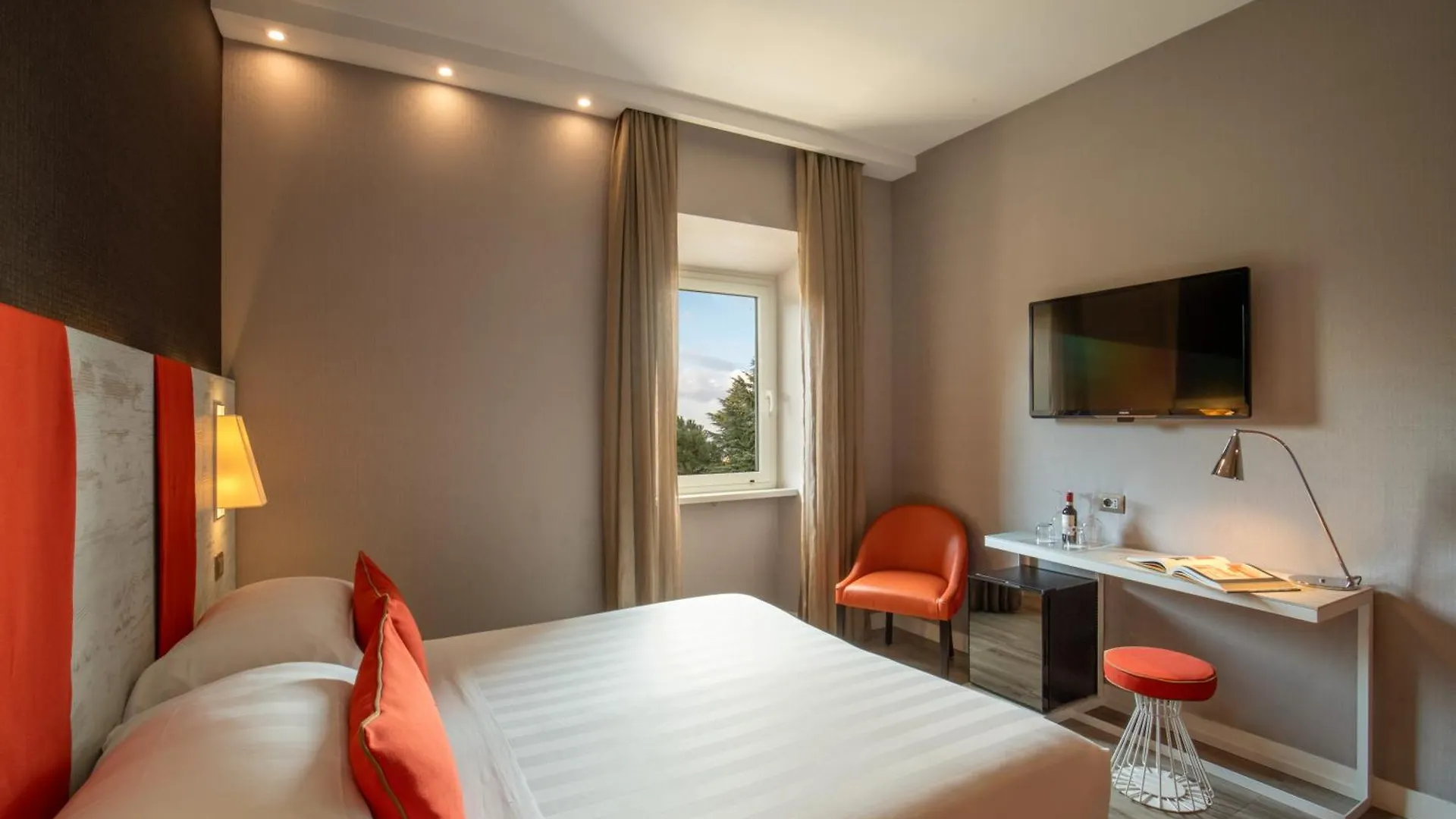 The Guardian Hotel Rom
